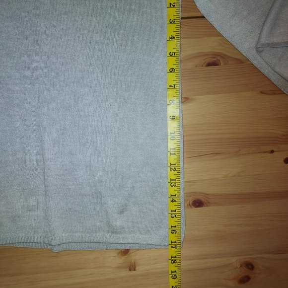 John Varvatos light Mans sweater NWOT - Picture 5 of 8